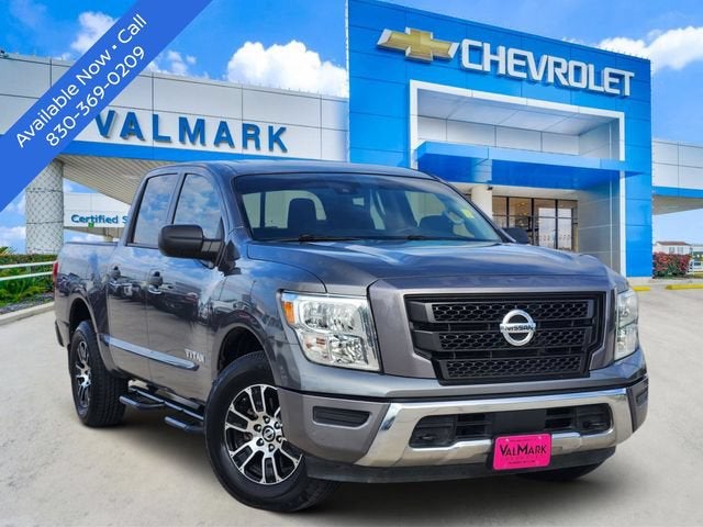 2022 Nissan TITAN